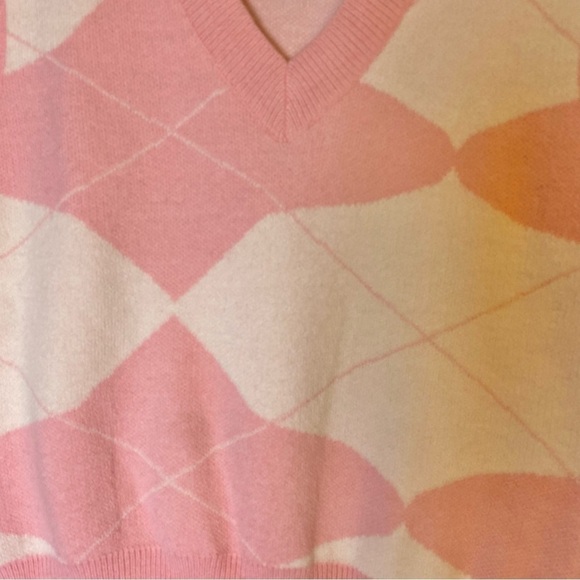 Urban Outfitters Love + Harmony Pink & White V-Neck Sweater Vest - Picture 7 of 10